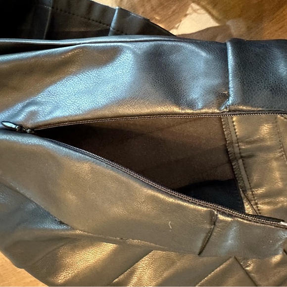 Blashe black leather skirt, in excellent condition size M - Picture 4 of 14